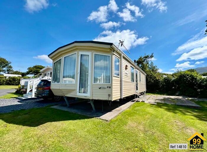 2 Bedroom Park Home For Sale In Star Resort Snowdon View, Brynrefail, Llanberis, Gwynedd, LL55