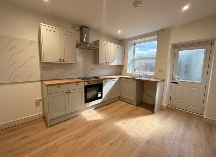 2 Bedroom Terraced House To Rent In High Street, Treorchy, CF42
