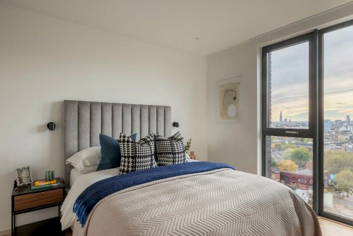 3 Bedroom Apartment To Rent In Author King's Cross, London, N1