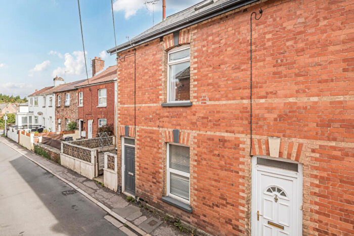 3 Bedroom Terraced House For Sale In Chapel Street, Tiverton, Devon, EX16