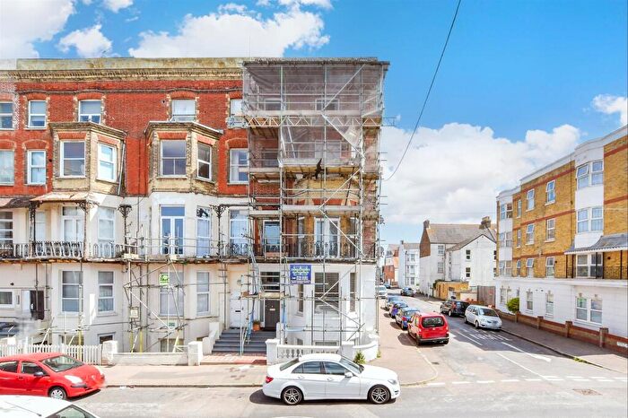 2 Bedroom Flat For Sale In Edgar Road, Cliftonville, Margate, Kent, CT9