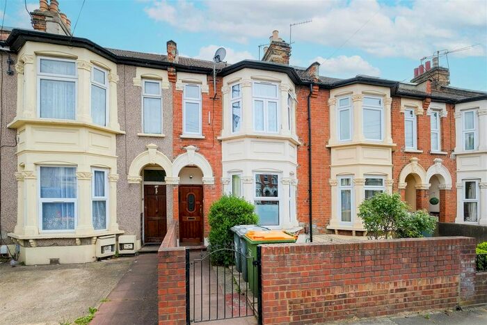 1 Bedroom Flat To Rent In Sheringham Avenue, London, E12