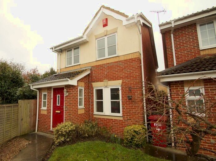 3 Bedroom Property To Rent In Gervaise Close, Cippenham, Slough, SL1