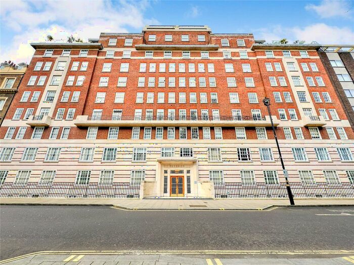 3 Bedroom Flat To Rent In Portman Square, Marylebone, London, W1H