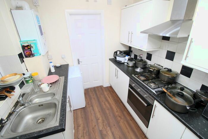 4 Bedroom Terraced House To Rent In Saron Street, Pontypridd, CF37