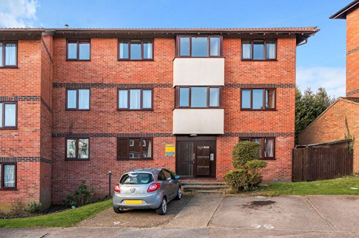 2 Bedroom Flat For Sale In Oakstead Close, Ipswich, Suffolk, IP4