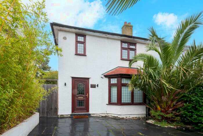 3 Bedroom House To Rent In Appleton Road, Eltham, SE9