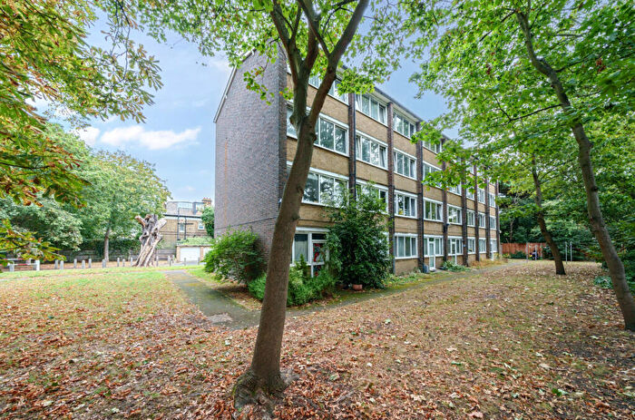 2 Bedroom Apartment To Rent In Coleraine Road, Blackheath, London, SE3