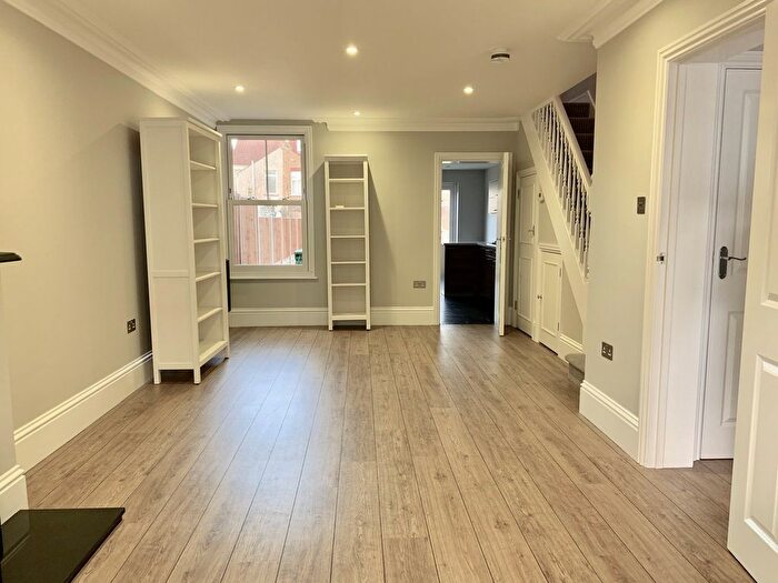 3 Bedroom Terraced House To Rent In Victoria Road, Bromley, BR2