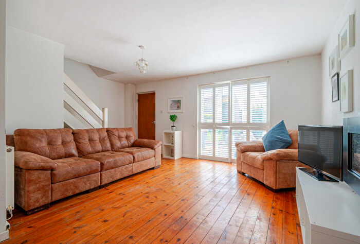 3 Bedroom Terraced House For Sale In The Blowings, Freeland, Witney, Oxfordshire, OX29