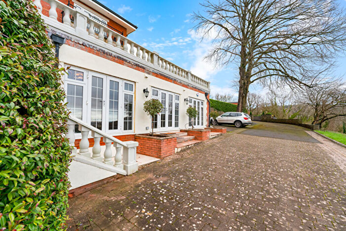 2 Bedroom Semi-Detached Bungalow To Rent In Rhiwbina, Cardiff, CF14