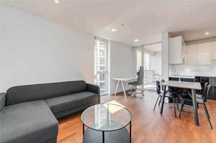 2 Bedroom Flat To Rent In Terry Spinks Place, London, E16