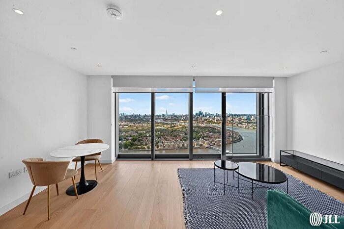 Flat For Sale In Marsh Wall London, E14