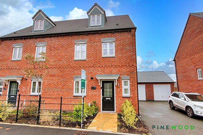 4 Bedroom Semi Detached House For Sale In Perceval Street, Wingerworth, Chesterfield, Derbyshire, S42