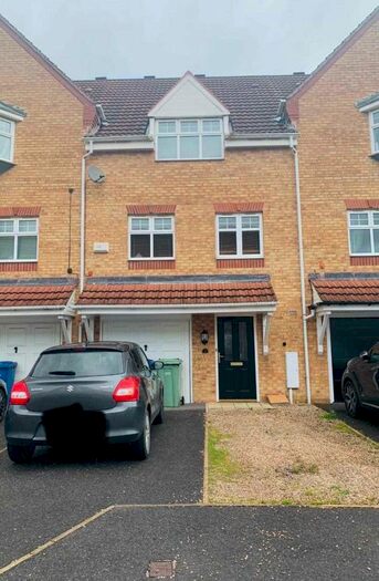 3 Bedroom House To Rent In Foyers Way, S41