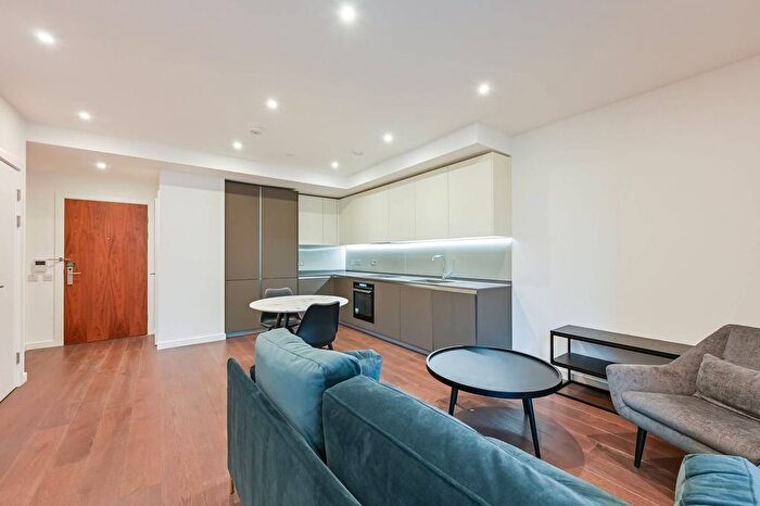 1 Bedroom Flat To Rent In Asteria House, Fortunes Walk, Stratford, London, E20