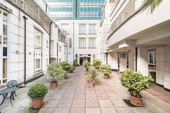 2 Bedroom Flat For Sale In Marylebone Road, Marylebone, NW1