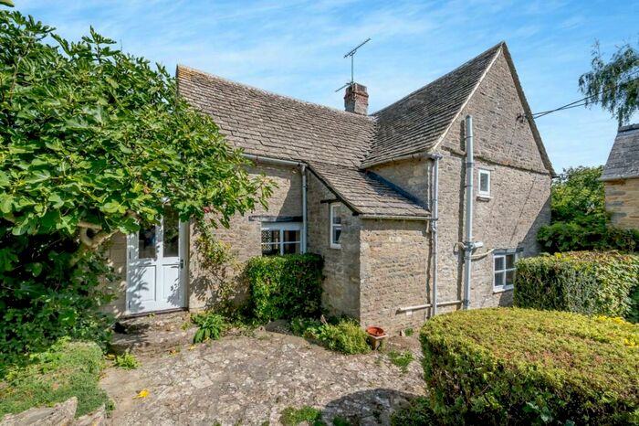 3 Bedroom Detached House For Sale In Church Street, Meysey Hampton, Cirencester, Gloucestershire, GL7