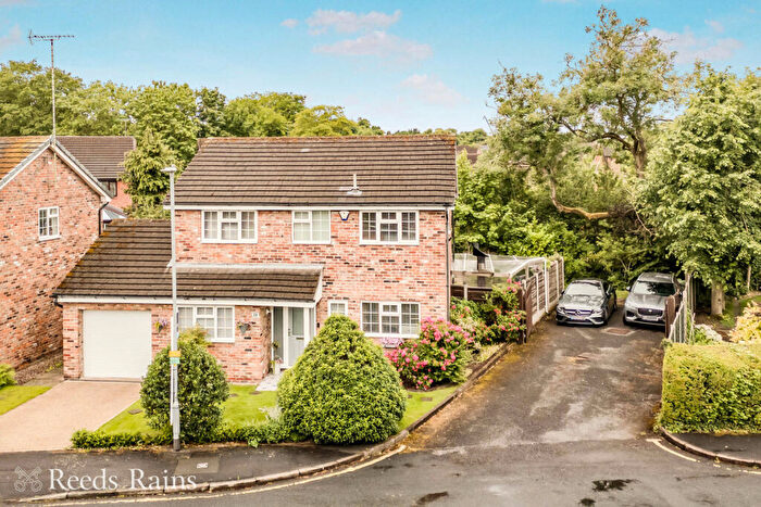 4 Bedroom Detached House For Sale In The Whitfields, Macclesfield, Cheshire, SK10