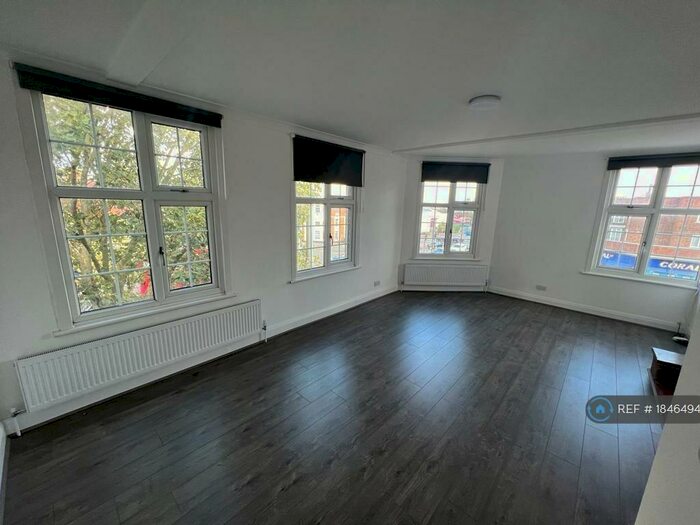 2 Bedroom Flat To Rent In Longbridge Road, Barking, IG11