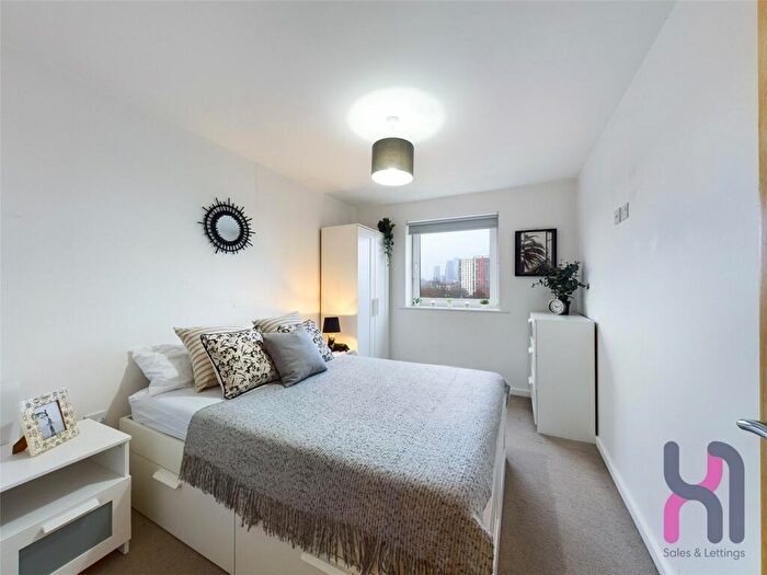 1 Bedroom Flat To Rent In Spinner House, A Elmira Way, Salford, M5