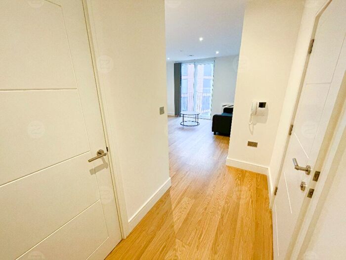 1 Bedroom Flat To Rent In West Timberyard, Hurst Street, Birmingham, B5