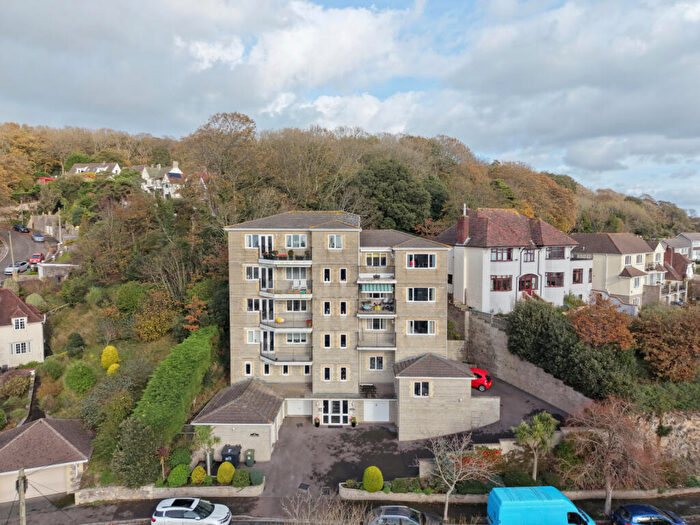 2 Bedroom Flat For Sale In Cecil Road, BS23