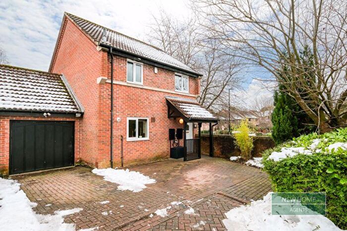 3 Bedroom Link Detached House For Sale In Dalby Avenue, Harrogate, North Yorkshire, HG2