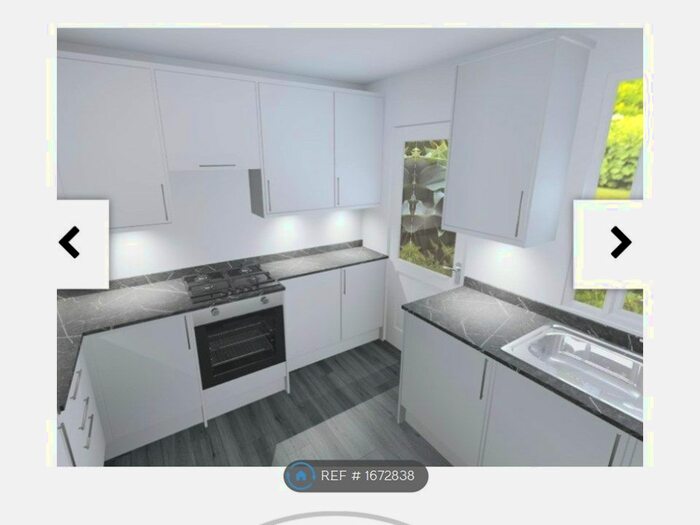 3 Bedroom Maisonette To Rent In Fieldview, London, SW18