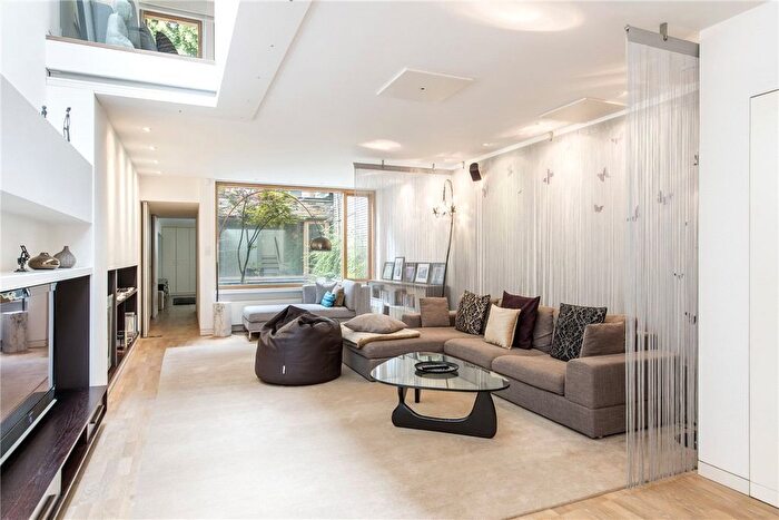 6 Bedroom Terraced House To Rent In Atalanta Street, London, SW6