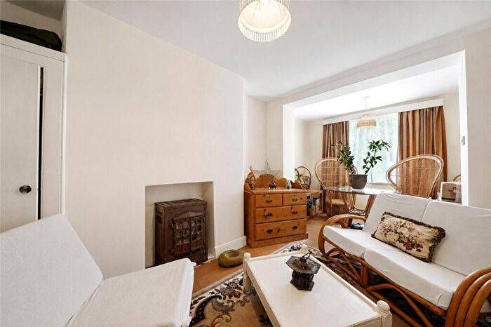 5 Bedroom House For Sale In Hargrave Road, London, N19