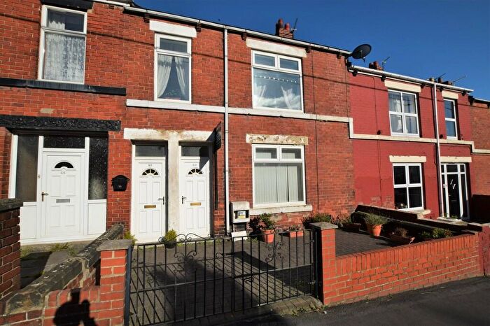 2 Bedroom Flat To Rent In Park Road, South Moor, Stanley, DH9