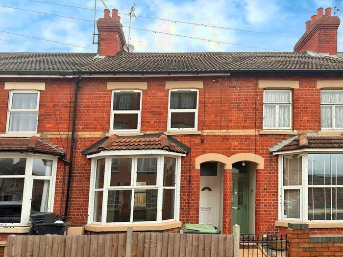 2 Bedroom Terraced House To Rent In Queen Street, Rushden, NN10