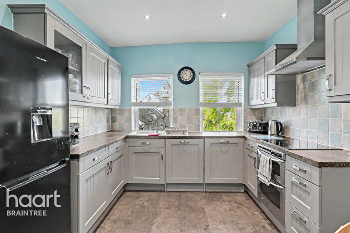 2 Bedroom Apartment To Rent In Trinovantian Way, Braintree, CM7