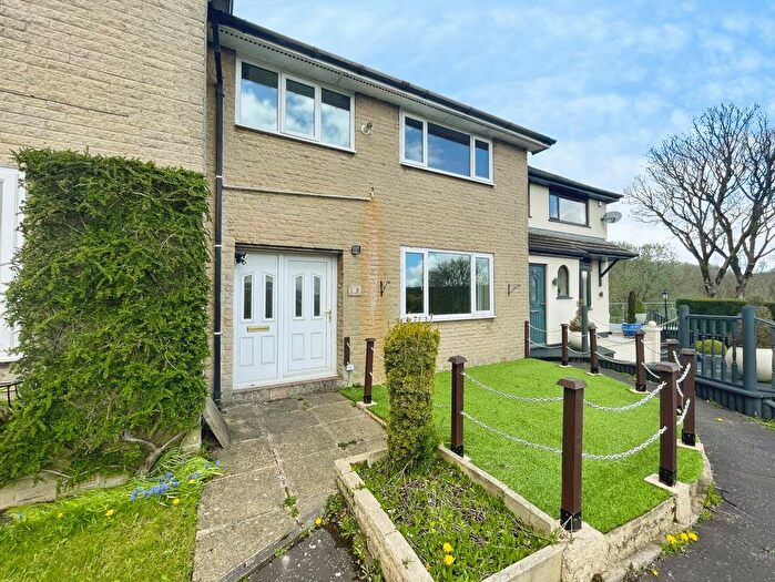 3 Bedroom Mews For Sale In Brookdale, Belmont, BL7