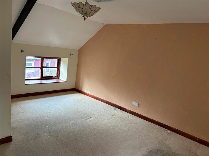 2 Bedroom Semi-Detached House For Sale In Wallis, Haverfordwest, SA62