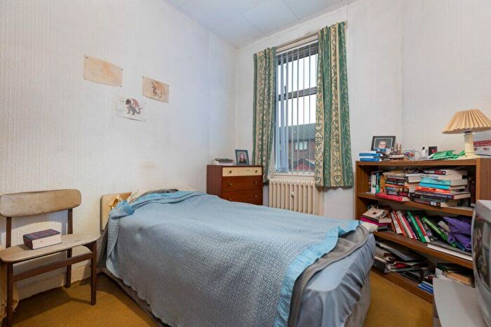 2 Bedroom Detached Bungalow For Sale In Aurs Road, Barrhead, G78