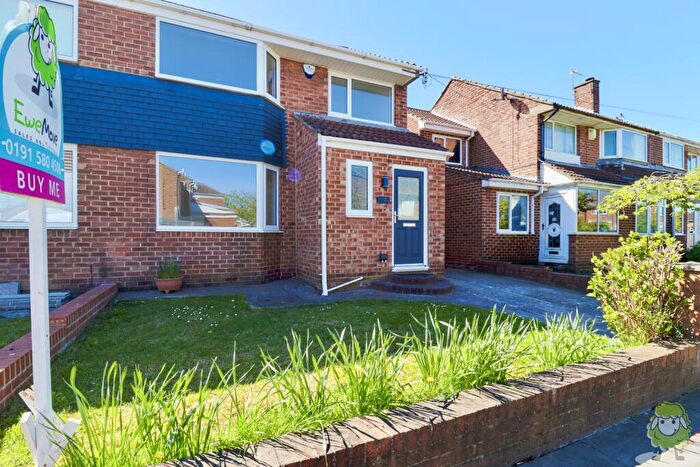 3 Bedroom Semi-Detached House For Sale In Moorfield Gardens, Sunderland, SR6