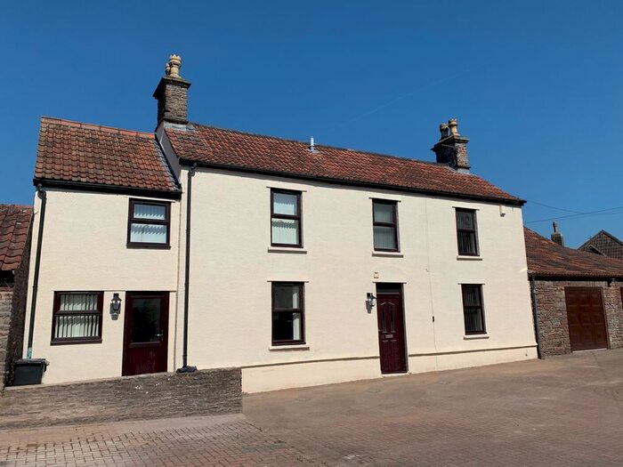 3 Bedroom Semi-Detached House To Rent In Malthouse Court, Hambrook Lane, Hambrook, BS16