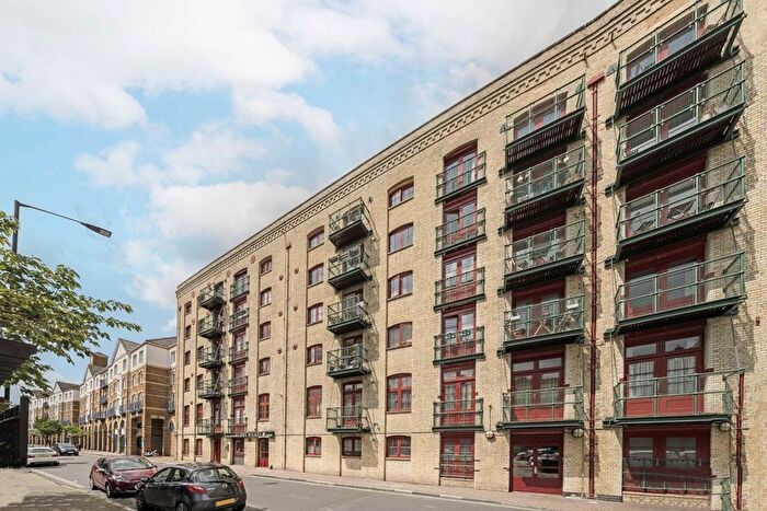 2 Bedroom Flat To Rent In Rotherhithe Street, London, SE16