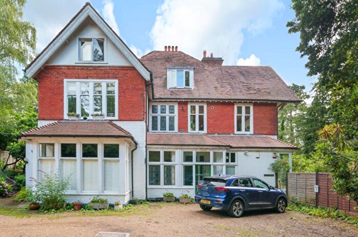 1 Bedroom Flat To Rent In Church Hill, Camberley, GU15