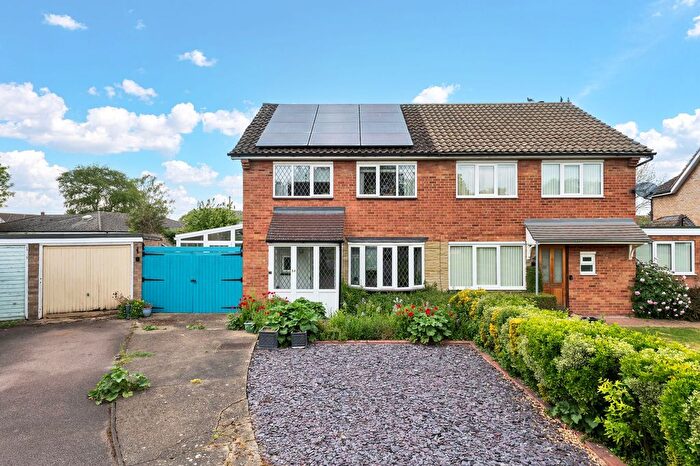 3 Bedroom Semi-Detached House For Sale In The Grange, Meldreth, SG8