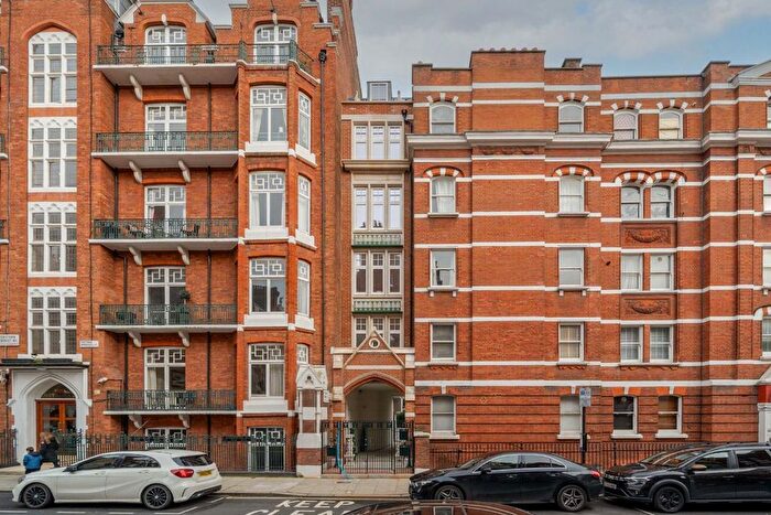 2 Bedroom Property To Rent In Romney Mews, Marylebone, W1U