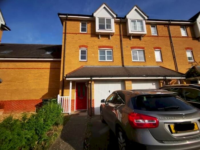 3 Bedroom Terraced House To Rent In The Sidings, Bedford MK42