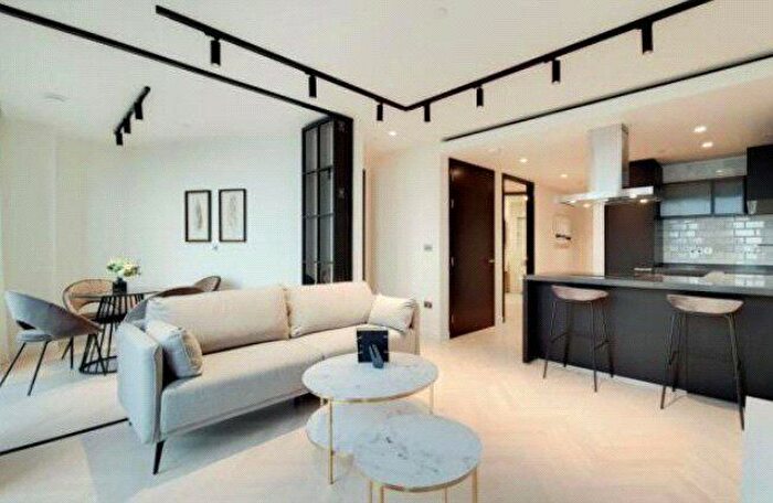 2 Bedroom Flat To Rent In Sun Street, London, EC2A