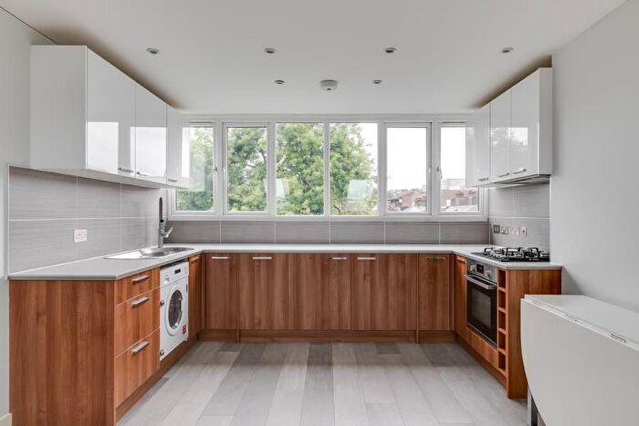 2 Bedroom Flat To Rent In Loveridge Road, West Hampstead, NW6