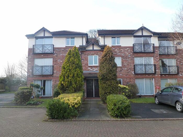 2 Bedroom Property To Rent In Home Farm Avenue, Macclesfield, SK10