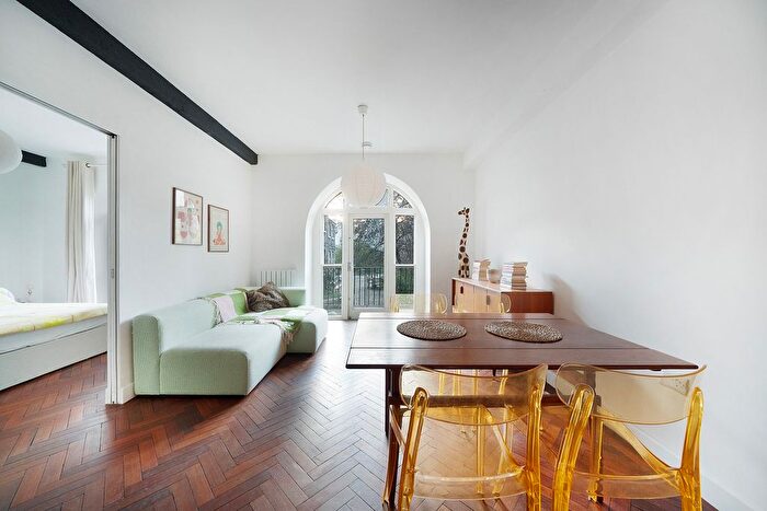 1 Bedroom Flat To Rent In Foreshore, Surrey Quays, SE8