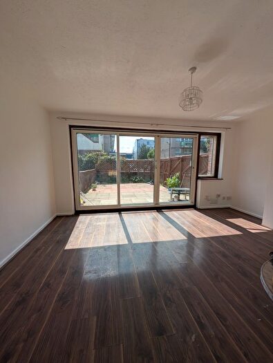 3 Bedroom Maisonette To Rent In Drew Road, London, E16