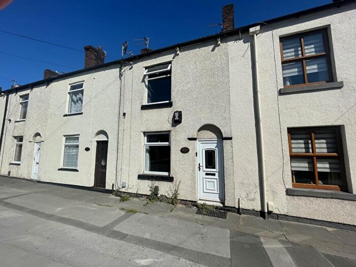 2 Bedroom Terraced House For Sale In Church Street, Westhoughton, Bolton, BL5